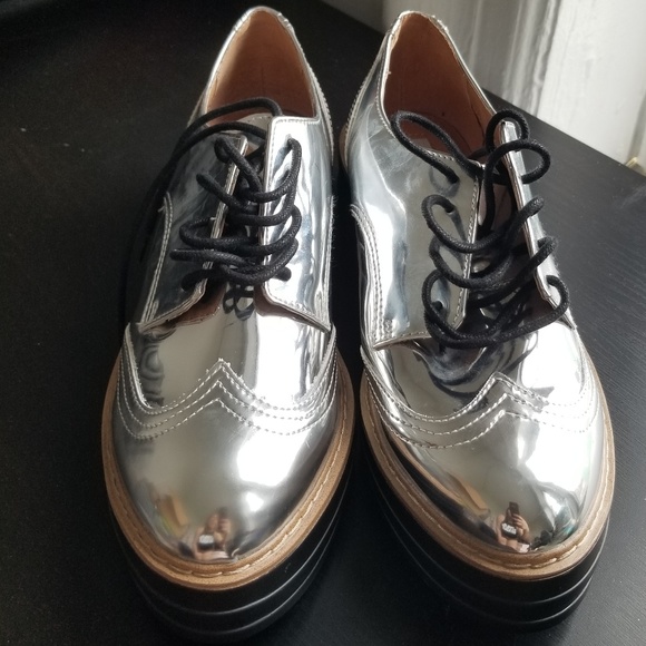 steve madden silver oxfords